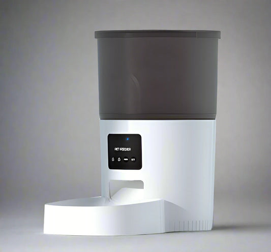 The Intelligent Pet Butler - Smart Automatic Feeder with Camera